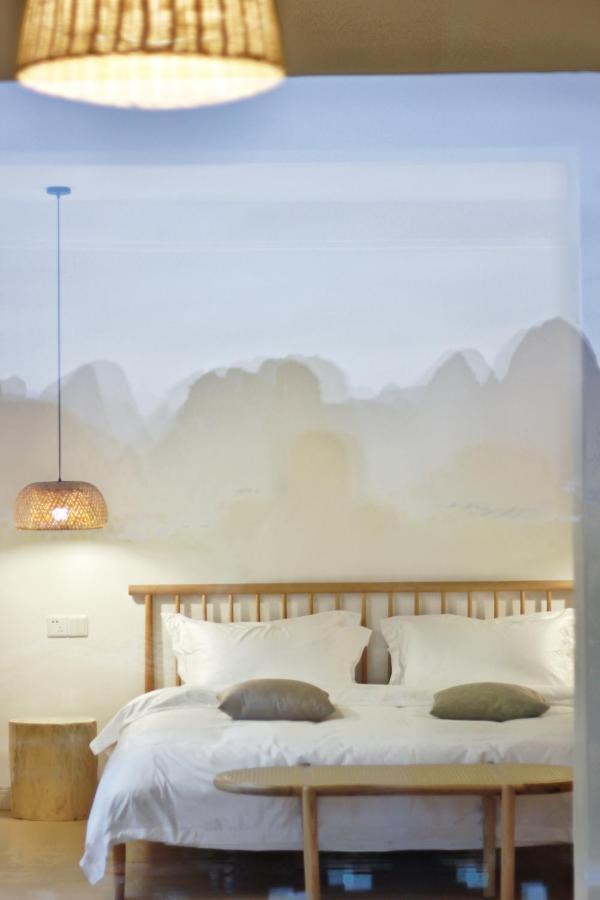 Riverside Retreat Hotel Янгшуо Екстериор снимка