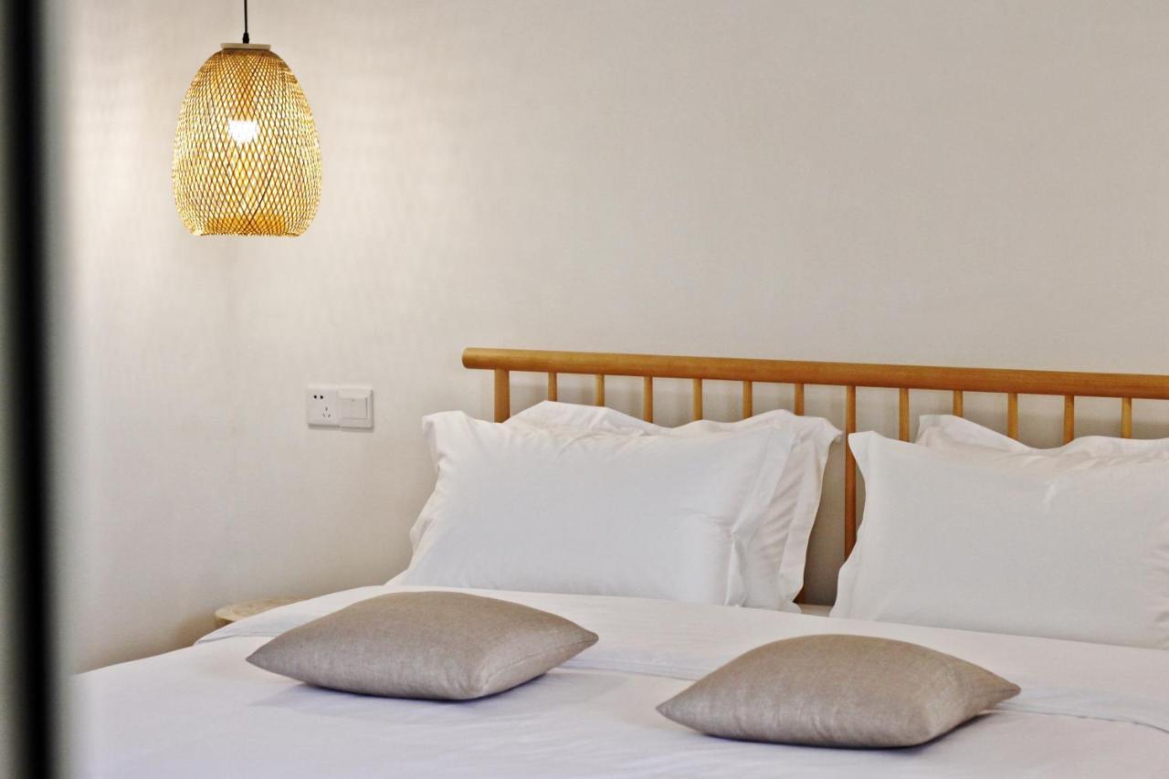 Riverside Retreat Hotel Янгшуо Екстериор снимка